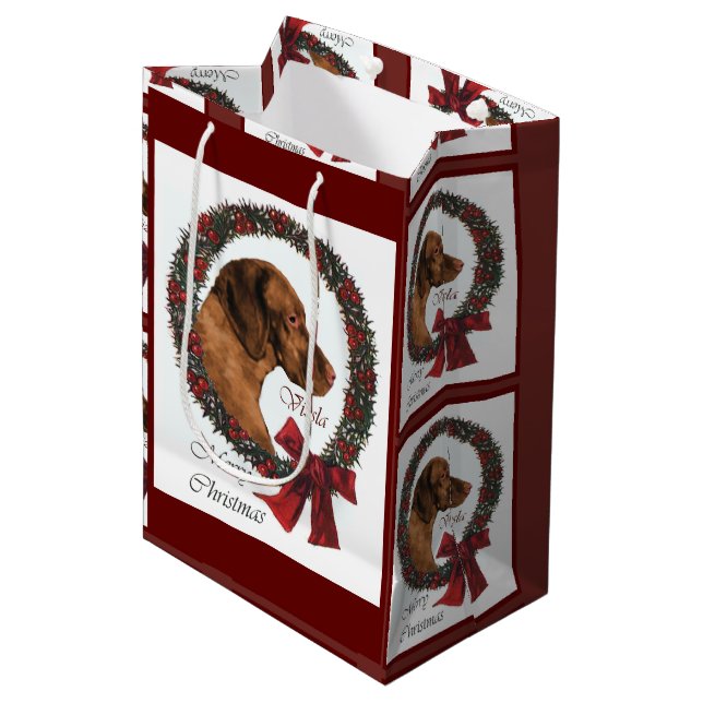Vizsla Lovers Christmas Medium Gift Bag (Front Angled)