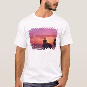 WA, San Juan Island, Lime Kiln Lighthouse, 1919, 2 T-Shirt