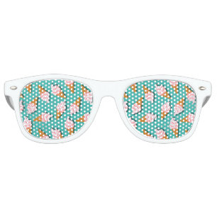 Waffle cones ice cream and frozen yogurt pattern retro sunglasses
