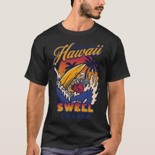 Waimea Bay Oahu Hawaii Big Wave Surfing 2 T-Shirt