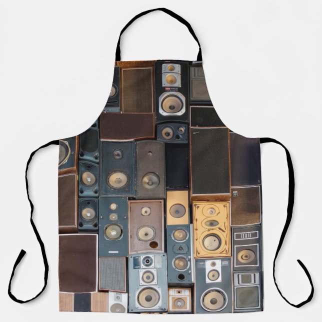 Wall of speakers apron (Front)