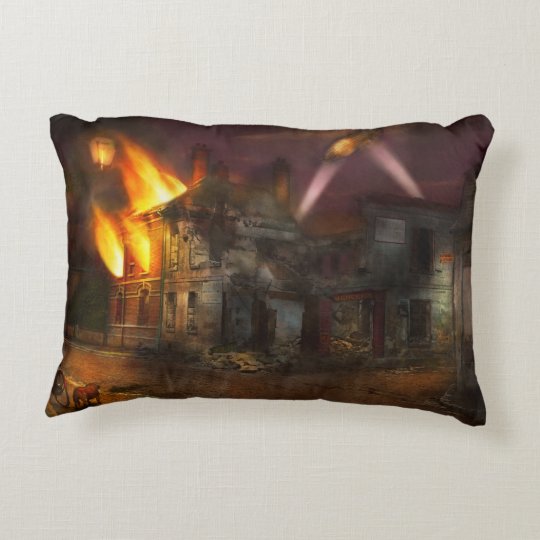 War - WWI - Not fit for man or beast 1910 Decorative Cushion
