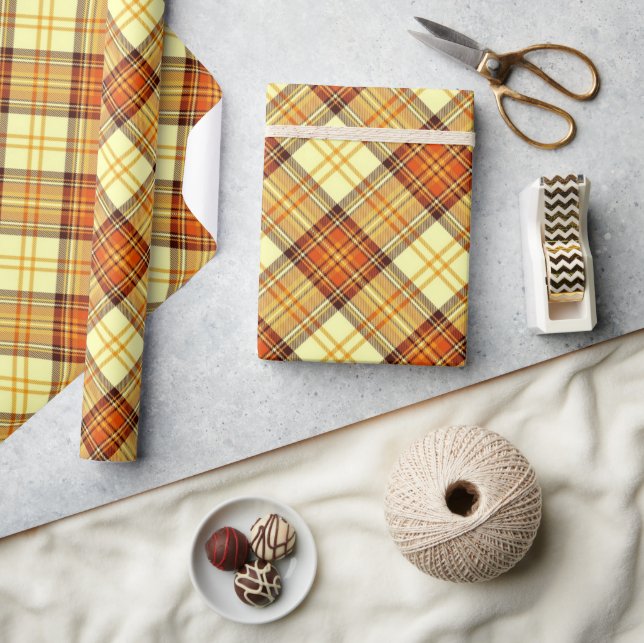 Warm fall plaid wrapping paper (Crafts)