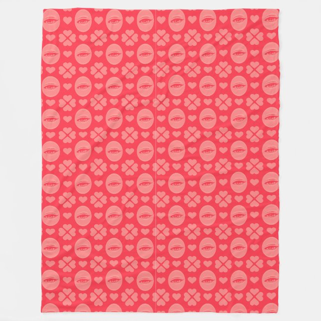Watching Eye Heart Clover Pattern Fleece Blanket (Front)