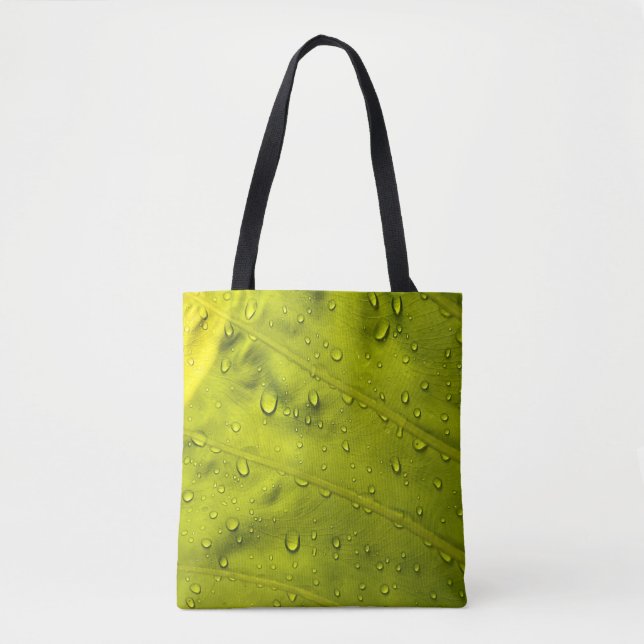 Water drops on green leaf tote bag (Front)