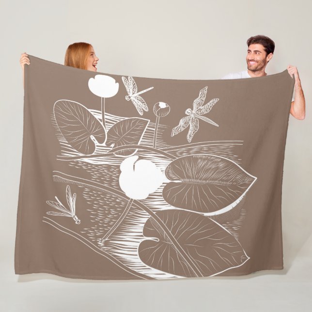 Water-lilies engraving fleece blanket (In Situ)
