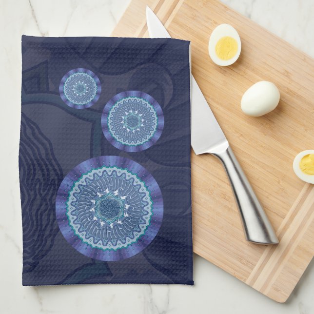 Water Mandala Hand Towel (Quarter Fold)