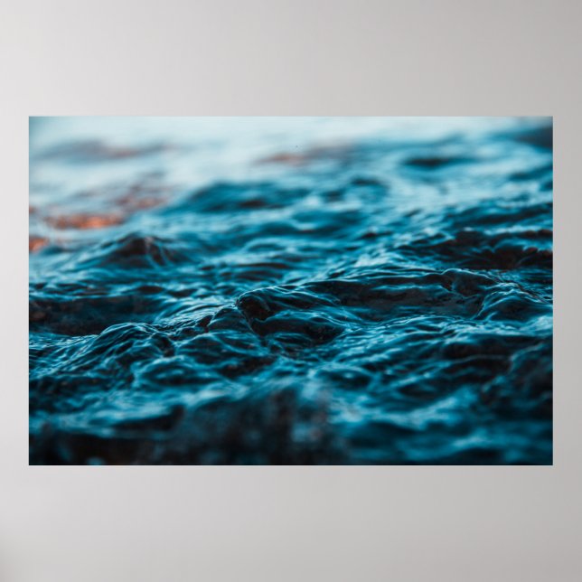 WATER WAVE IN CLOSE UP PHOTOGRAPHY POSTER (Front)