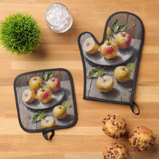 Watercolor Apples Painting   Oven Mitt & Pot Holder Set (Top Down)