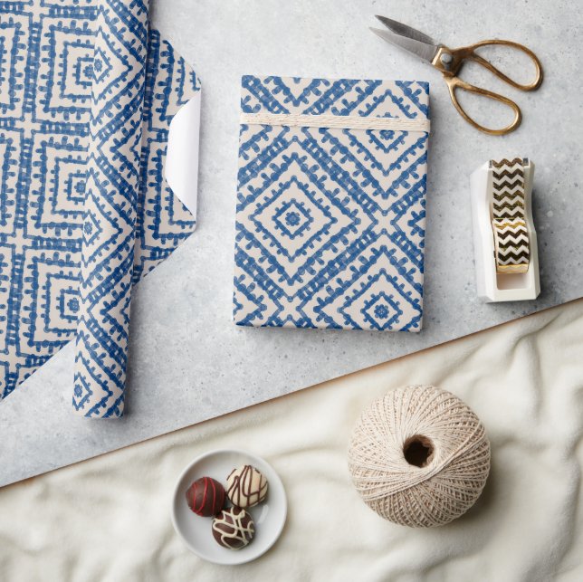 Watercolor Dots repeating pattern wrapping paper  (Crafts)