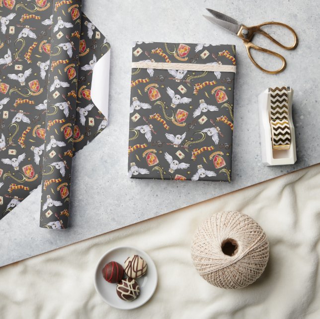 Watercolor GRYFFINDOR™ Hedwig Pattern Wrapping Paper (Crafts)