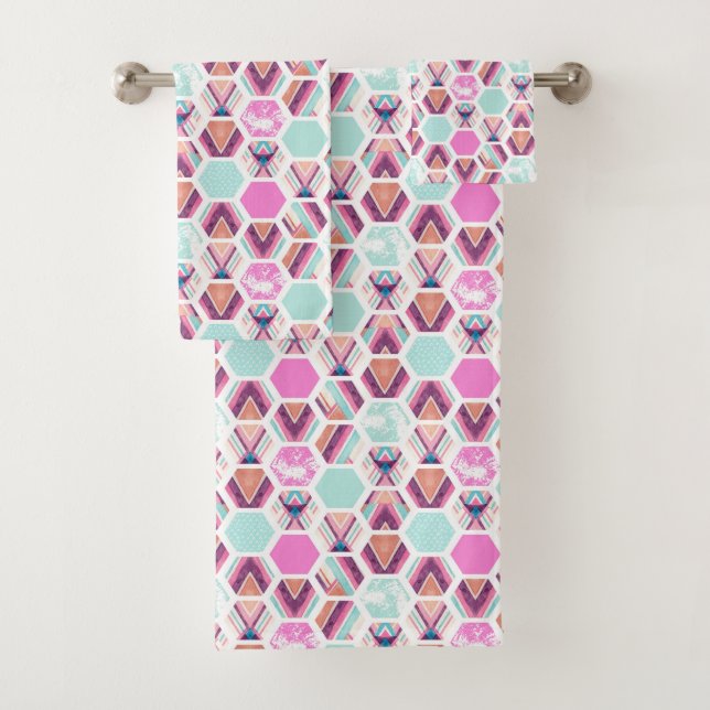 Watercolor Hexagon Pattern Bath Towel Set (Insitu)