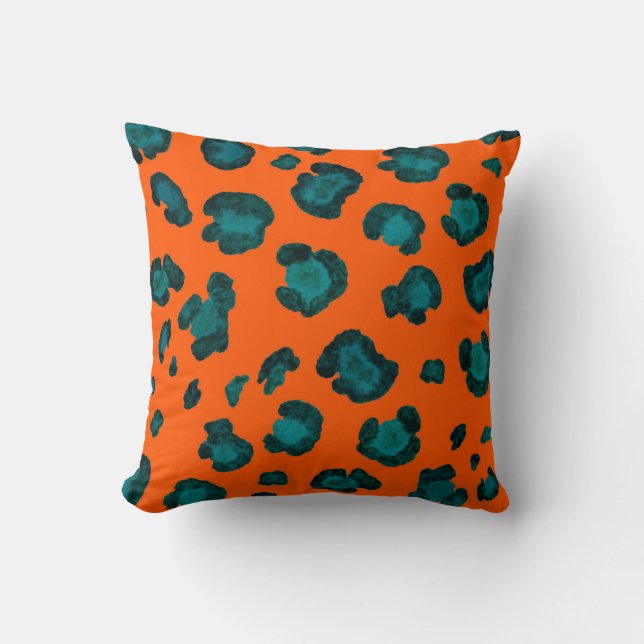 Watercolor seamless pattern with leopard skin. Fas Cushion (Front)