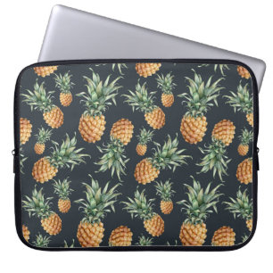 Watercolor seamless pattern with ripe pineapple. H Laptop Sleeve