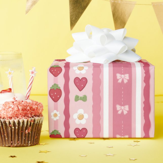 Watercolor Strawberry Pattern Wrapping Paper (Birthday Party)