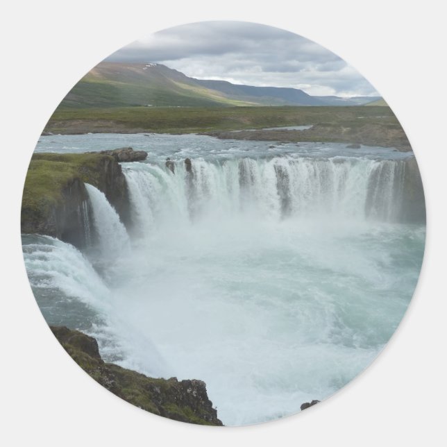 waterfall classic round sticker (Front)