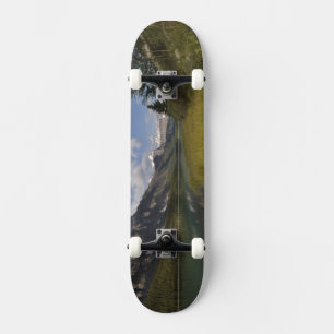 Waterfowl lake along the Icefields parkway, Skateboard