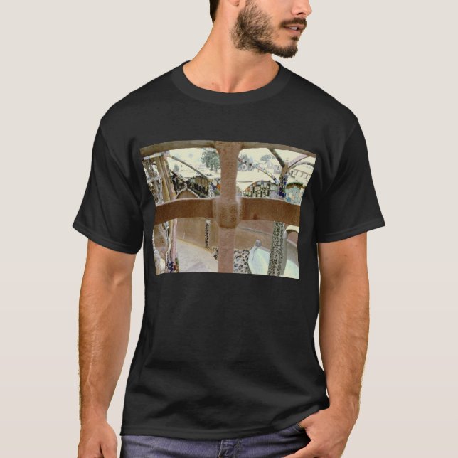 WATTS TOWERS. VINTAGE PHOTOGRAPHY T-Shirt (Front)