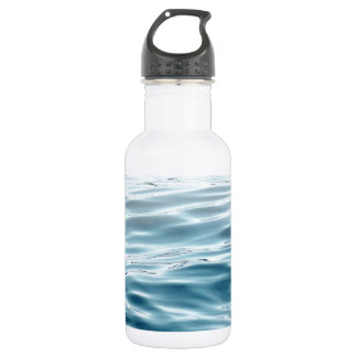 Waved blue water 532 ml water bottle