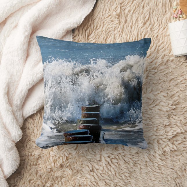 WAVES CUSHION (Blanket)