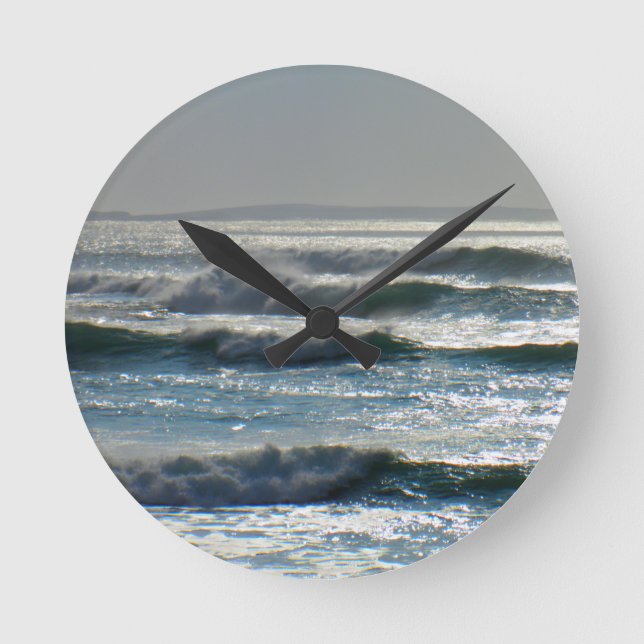 waves round clock (Front)