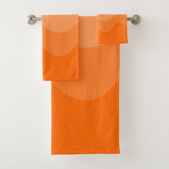 Wavey Stripe Modern Bath Towel Set (Insitu)
