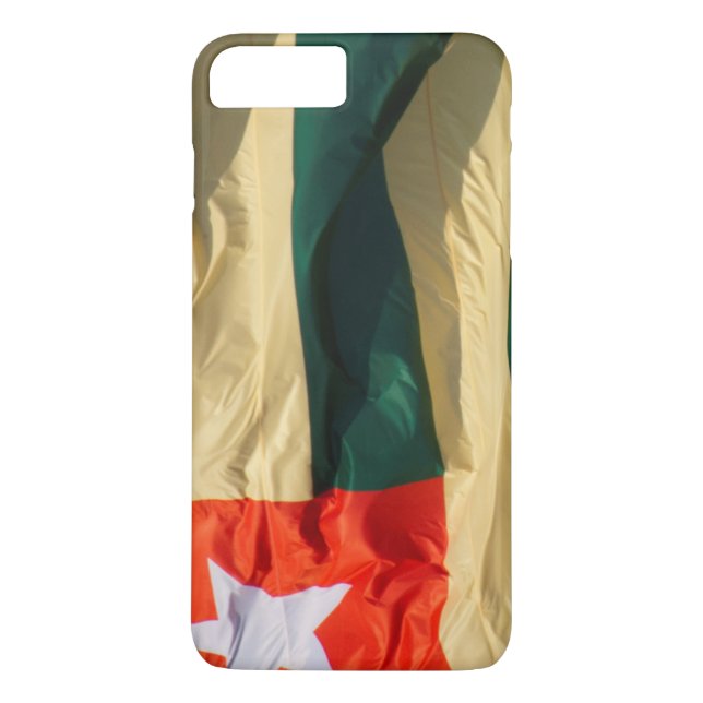 Waving Flag of Togo Case-Mate iPhone Case (Back)