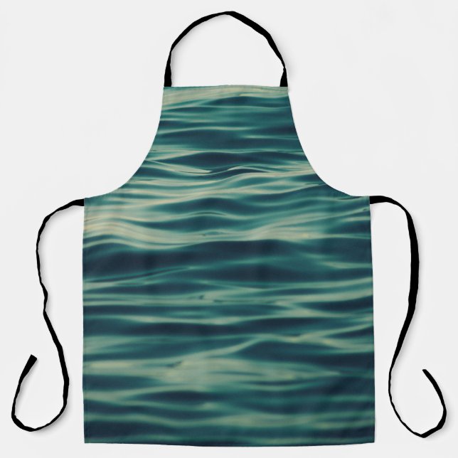 Wavy body of water apron (Front)