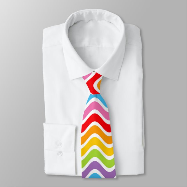Wavy colours tie (Tied)