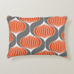 Wavy lines: geometric vintage pattern. decorative cushion