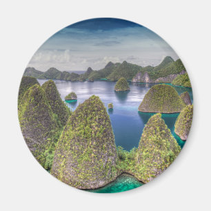 Wayag Island landscape, Indonesia Magnet