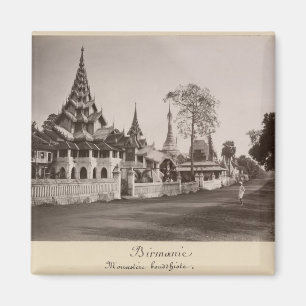 Wayzayanda monastery and pagodas at Moulmein Magnet