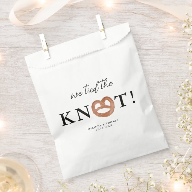 We Tied The Knot Pretzel Wedding Favour Favour Bag (Clipped)