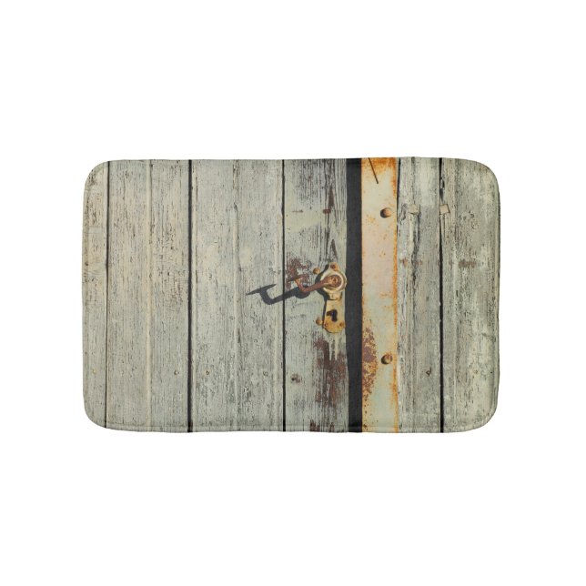 Weathered Rusty Door Handle Bath Mat (Front)