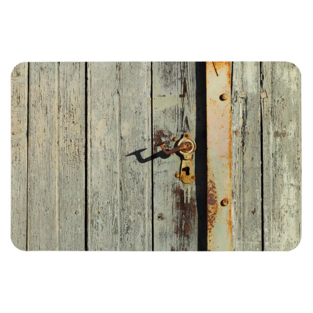 Weathered Rusty Door Handle Magnet (Horizontal)