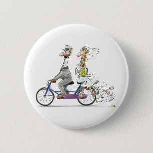 Wedding giraffes 6 cm round badge