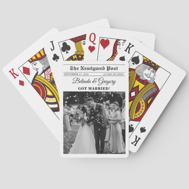 Wedding Newspaper Fun Black & White Wedding Favour Playing Cards (Back)