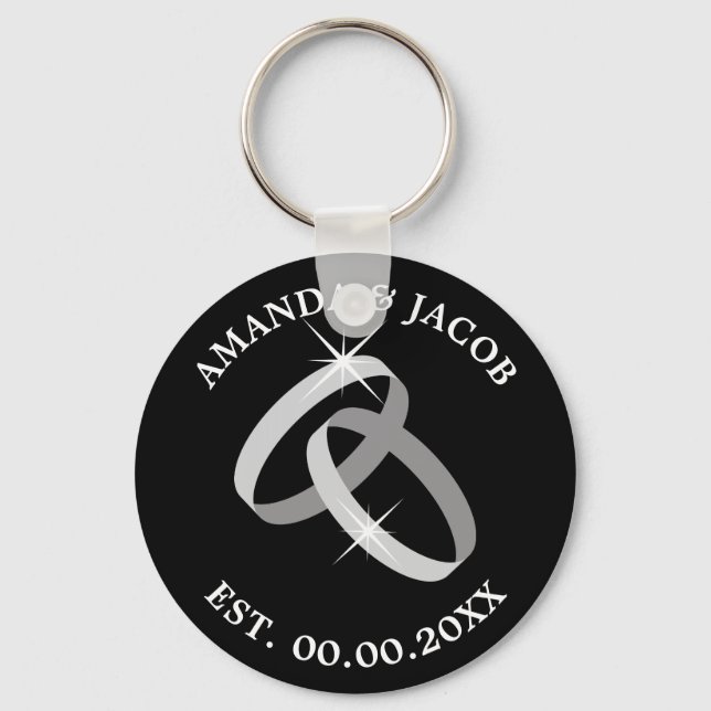 Wedding ring keychain with date and couple's name (Front)