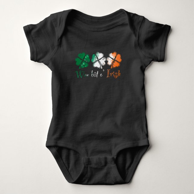 Wee bit o’ Irish Shamrock Irish Flag Baby Bodysuit (Front)