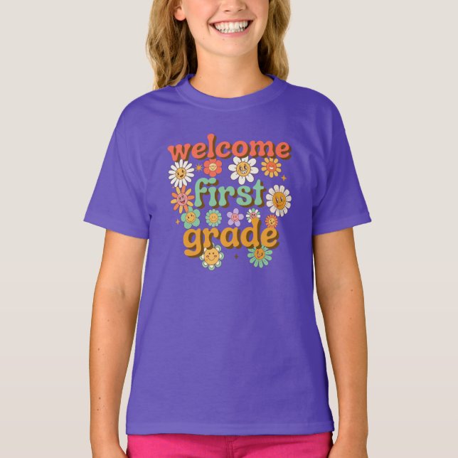 WELCOME FIRST GRADE  FIRST DAY OF SCHOOL BACK T-Shirt (Front)