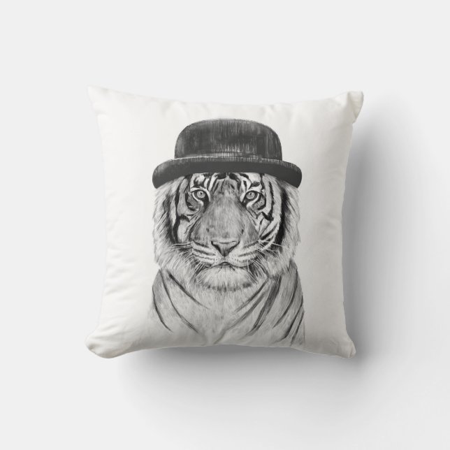 Welcome to the jungle cushion (Front)