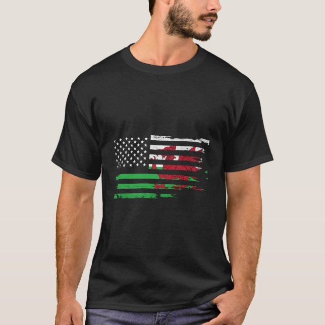 Welsh American Flag Of Wales Usa Distressed Flag T-Shirt (Front)