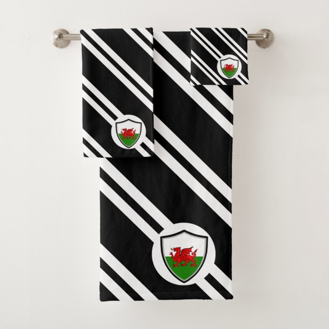 Welsh shield flag bath towel set (Insitu)