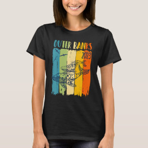 Whale Retro Outer Banks Carolina Theme Family Vaca T-Shirt