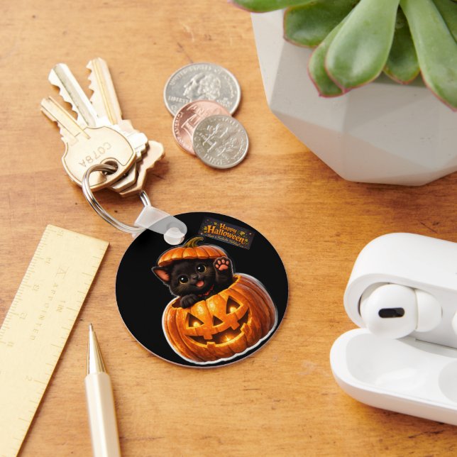 Whimsical happy Halloween round keychain (Desk)