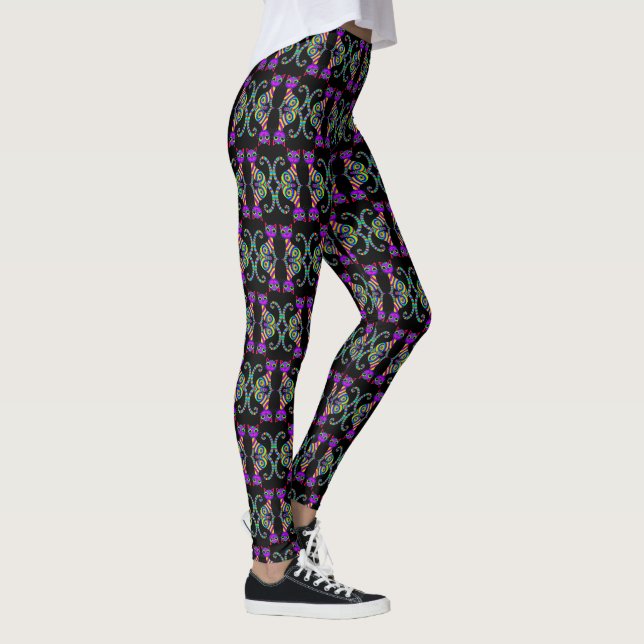 Whimsical Playful Striking Cat Pattern Leggings (Right)