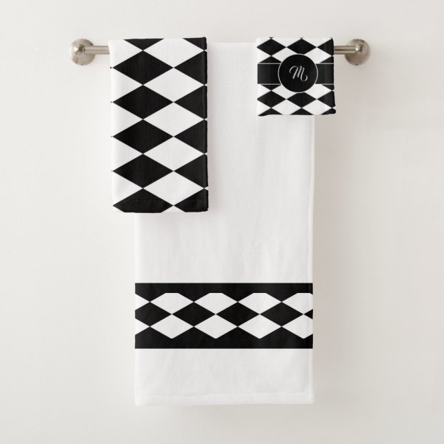 White and black bold diamond pattern  bath towel set (Insitu)