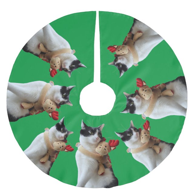 White and Black Cat & Reindeer Christmas Toy Brushed Polyester Tree Skirt (Front)