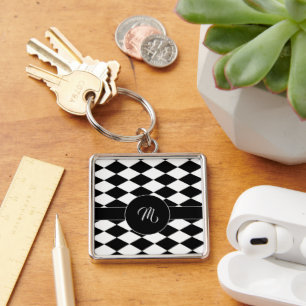 White and black diamond pattern key ring