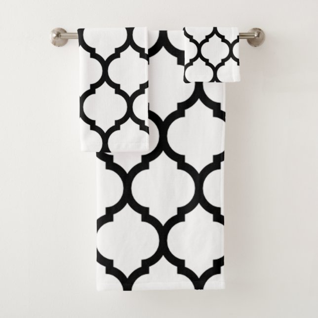 White and Black Moroccan Quatrefoil Pattern Bath Towel Set (Insitu)